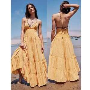 Free People Ethereal Bohemian Eyelet Lace Ruffle Halter Maxi Dress Large NEW